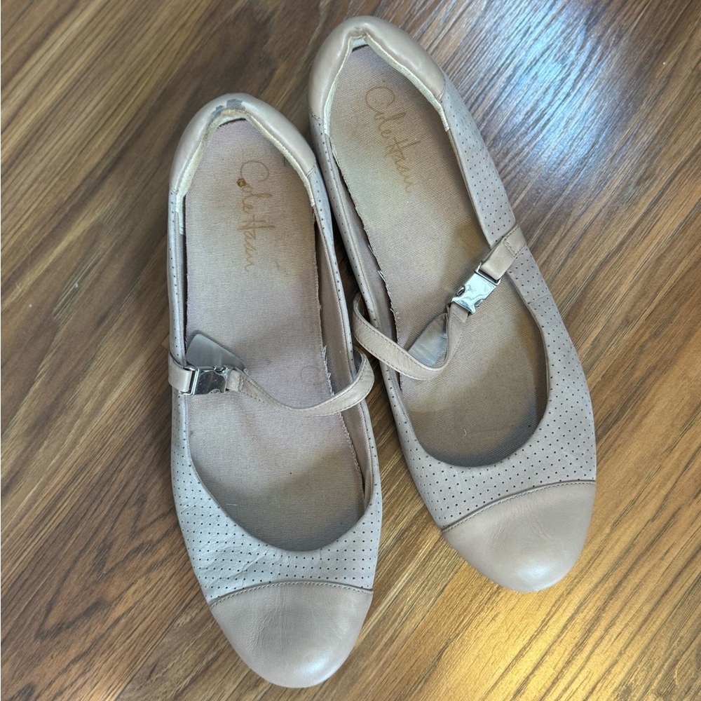Cole Haan nude Ballet Flats with Nike AIR Soles - size 10/11